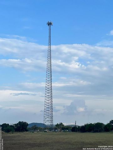 TBD Fm 1077, Bandera, TX 78003
