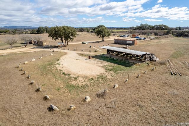 TBD Fm 1077, Bandera, TX 78003