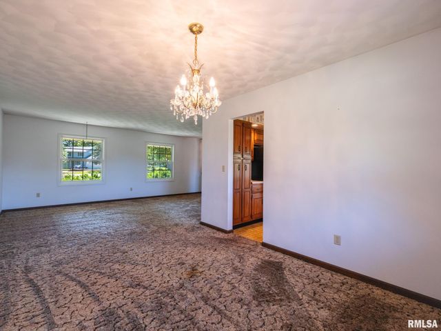 13426 BAYBERRY Court, Chillicothe, IL 61523