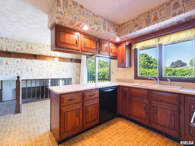 13426 BAYBERRY Court, Chillicothe, IL 61523
