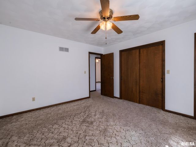 13426 BAYBERRY Court, Chillicothe, IL 61523