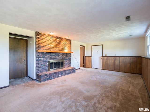 13426 BAYBERRY Court, Chillicothe, IL 61523
