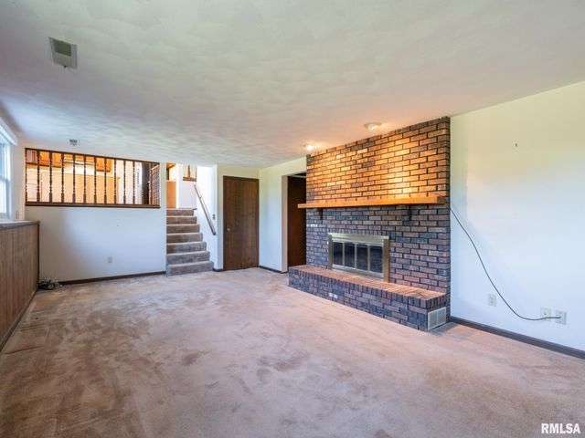 13426 BAYBERRY Court, Chillicothe, IL 61523