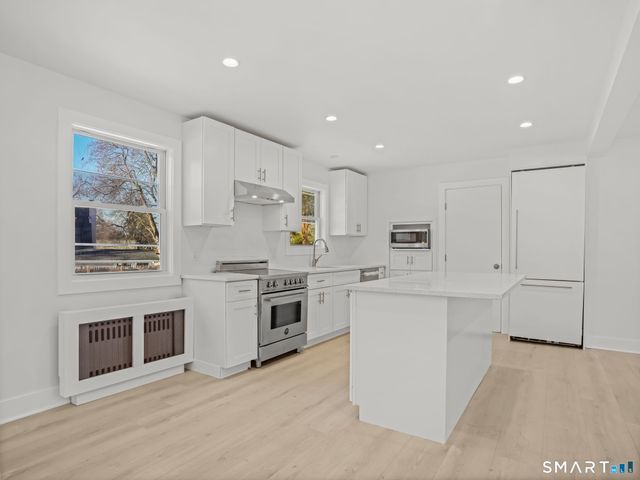 39 Crane Road, Stamford, CT 06902