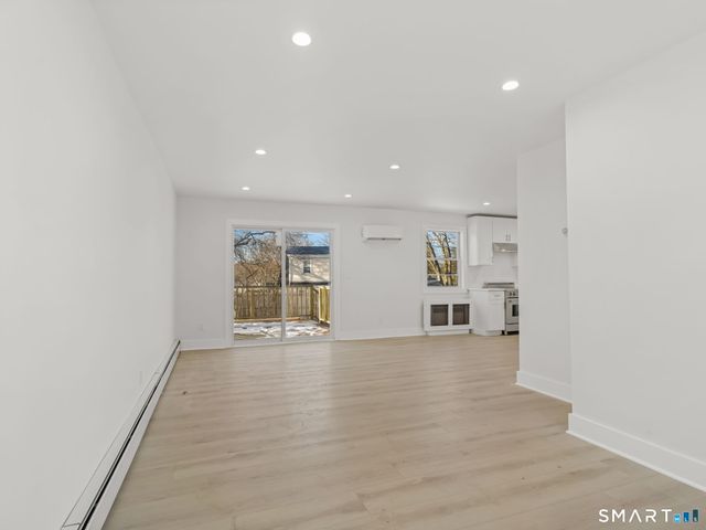 39 Crane Road, Stamford, CT 06902
