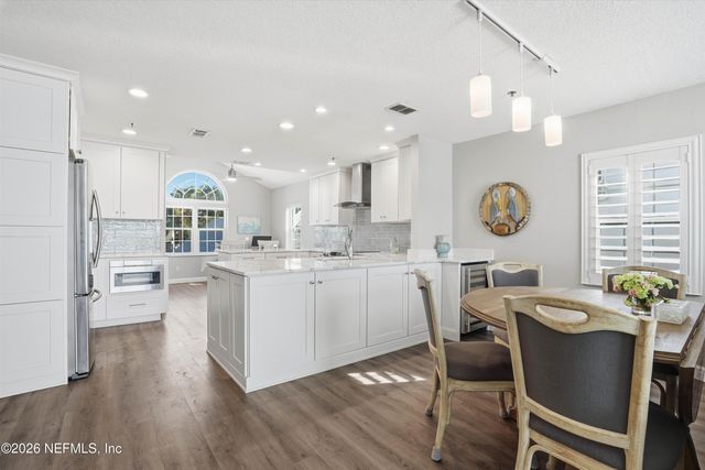 328 VILLAGE Drive F, St. Augustine, FL 32084