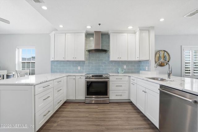 328 VILLAGE Drive F, St. Augustine, FL 32084