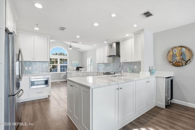 328 VILLAGE Drive F, St. Augustine, FL 32084