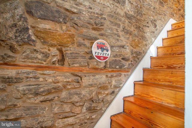 10108 FALLS RD, Lutherville Timonium, MD 21093