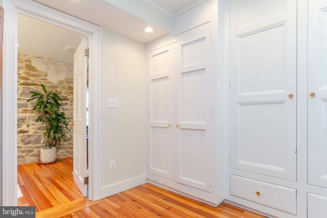 10108 FALLS RD, Lutherville Timonium, MD 21093