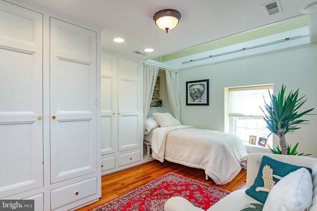 10108 FALLS RD, Lutherville Timonium, MD 21093