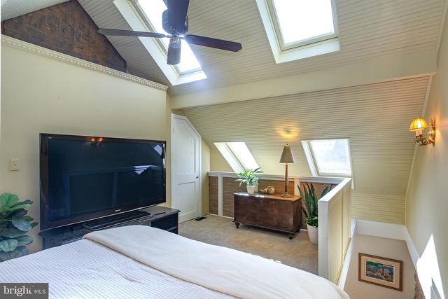 10108 FALLS RD, Lutherville Timonium, MD 21093