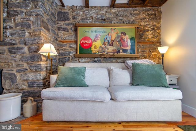 10108 FALLS RD, Lutherville Timonium, MD 21093