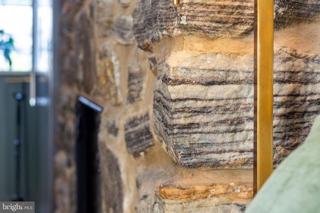 10108 FALLS RD, Lutherville Timonium, MD 21093