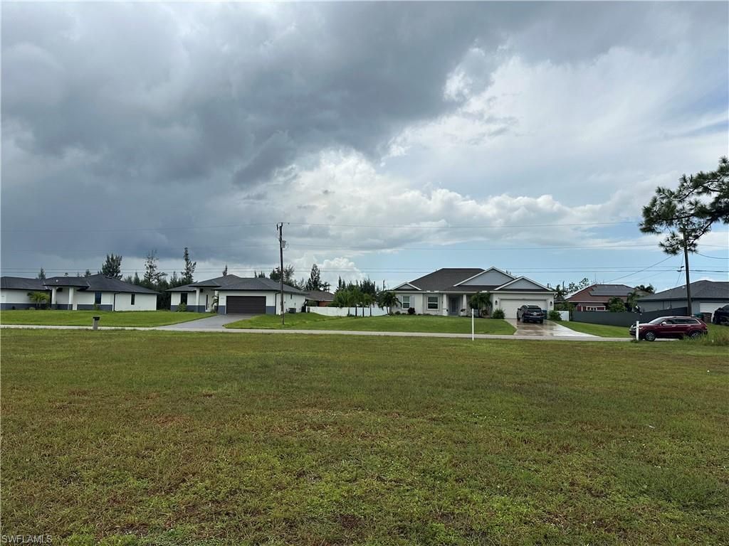4039 NE 10th AVE, CAPE CORAL, FL 33909 — photo 2