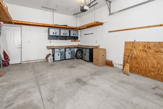 1320 Sunrise Lane, Port Byron, IL 61275