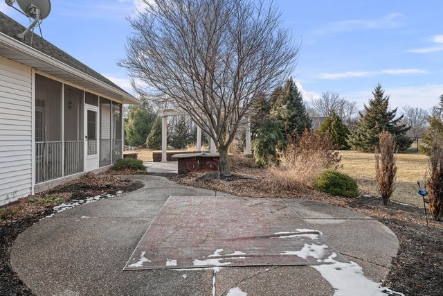 1320 Sunrise Lane, Port Byron, IL 61275