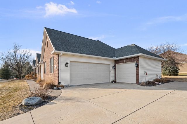 1320 Sunrise Lane, Port Byron, IL 61275