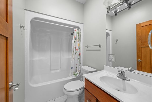 1320 Sunrise Lane, Port Byron, IL 61275