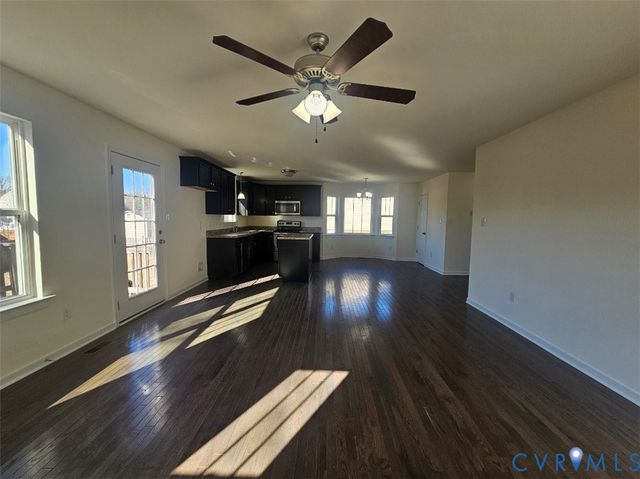 103 Central Crossing Ter, Aylett, VA 23009