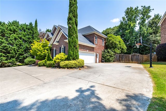 205 Graylyn Drive, Anderson, SC 29621