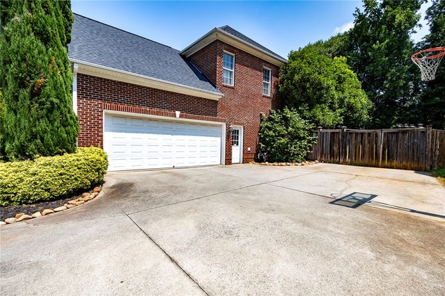 205 Graylyn Drive, Anderson, SC 29621