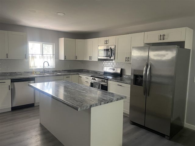 2449 Marquette Avenue, Muskegon, MI 49442