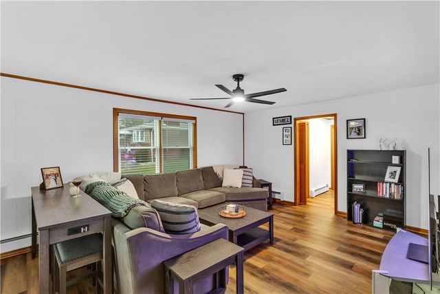 156 Manor Rd, Delmont, PA 15626