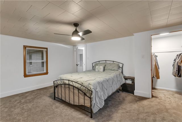 156 Manor Rd, Delmont, PA 15626