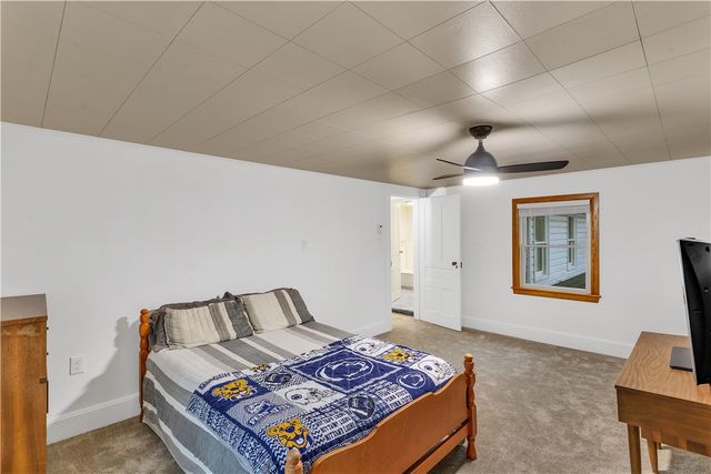 156 Manor Rd, Delmont, PA 15626