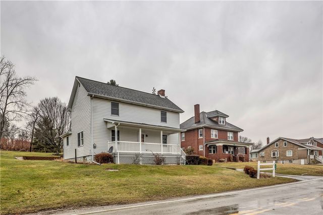 156 Manor Rd, Delmont, PA 15626