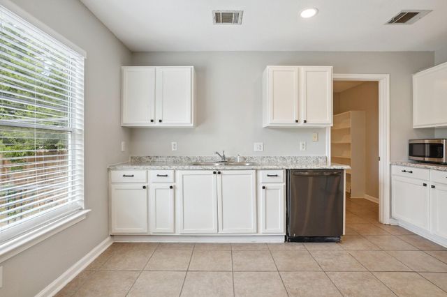 1517 Alazan CV, Round Rock, TX 78664