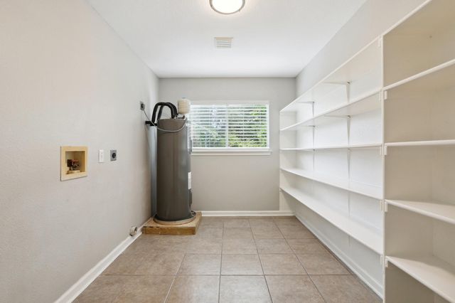 1517 Alazan CV, Round Rock, TX 78664