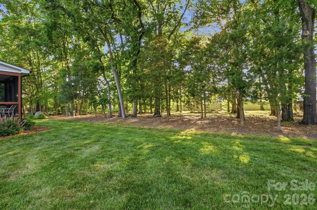 7650 Cotton Street, Harrisburg, NC 28075