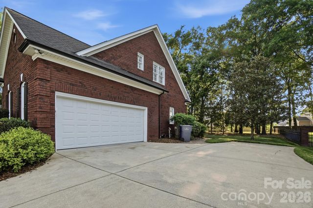 7650 Cotton Street, Harrisburg, NC 28075