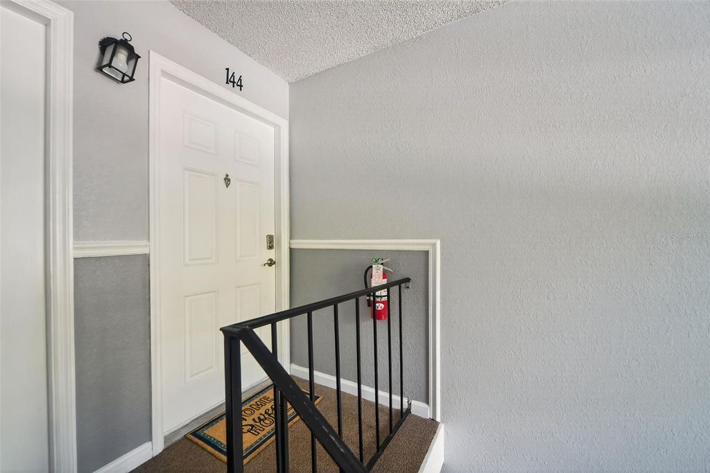 Image 2 of property listing at 144 LEWFIELD CIRCLE 144, Winter Park, FL 32792