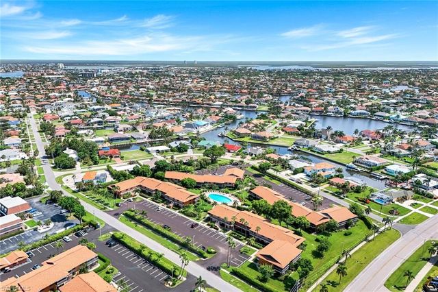 35 Greenbrier St Apt 102, Marco Island, FL 34145