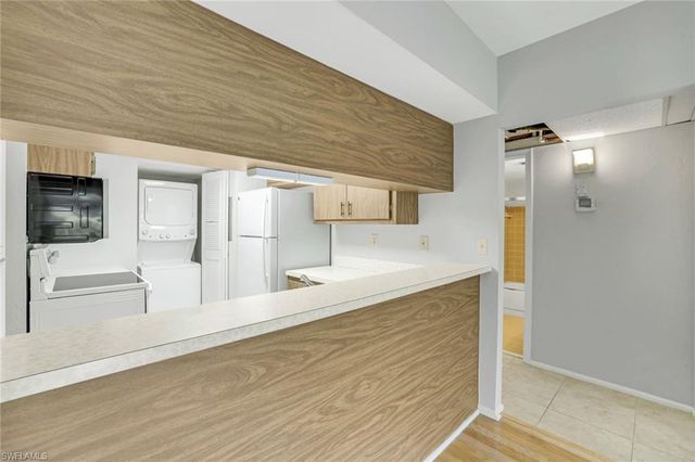 35 Greenbrier St Apt 102, Marco Island, FL 34145