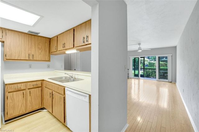 35 Greenbrier St Apt 102, Marco Island, FL 34145