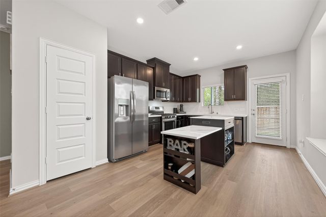 218 Skybranch Court, Conroe, TX 77304