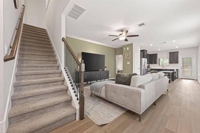 218 Skybranch Court, Conroe, TX 77304