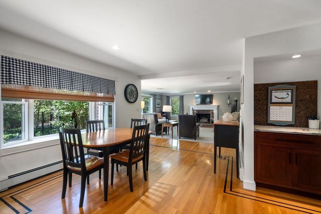 8 Ringbolt Road, Hingham, MA 02043