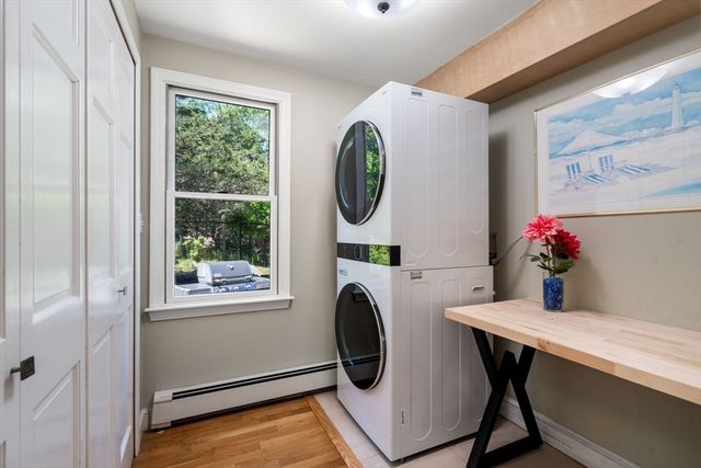 8 Ringbolt Road, Hingham, MA 02043