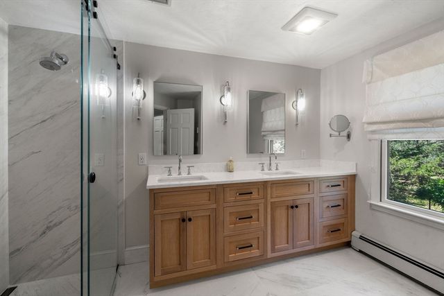 8 Ringbolt Road, Hingham, MA 02043
