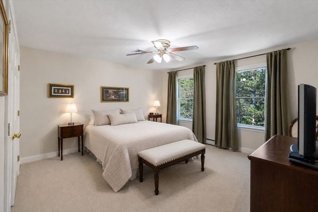 8 Ringbolt Road, Hingham, MA 02043