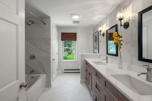 8 Ringbolt Road, Hingham, MA 02043