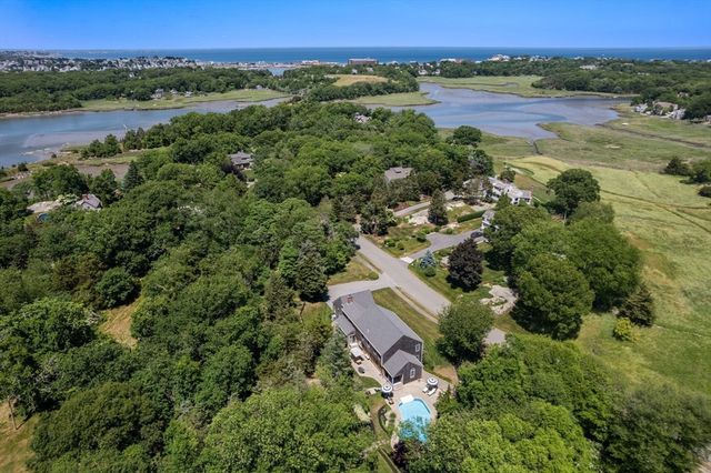 8 Ringbolt Road, Hingham, MA 02043