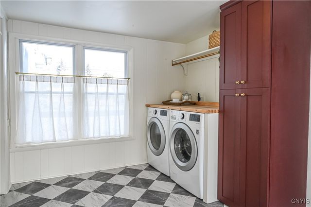 4170 Wetzel Road, Clay, NY 13090