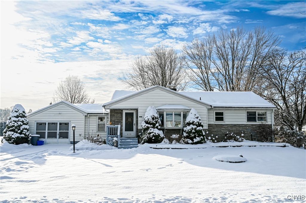 4170 Wetzel Road, Clay, NY 13090