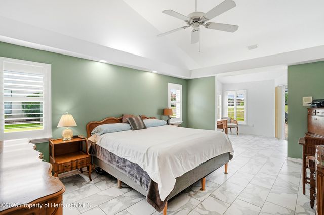 9276 Ashley Drive, Weeki Wachee, FL 34613